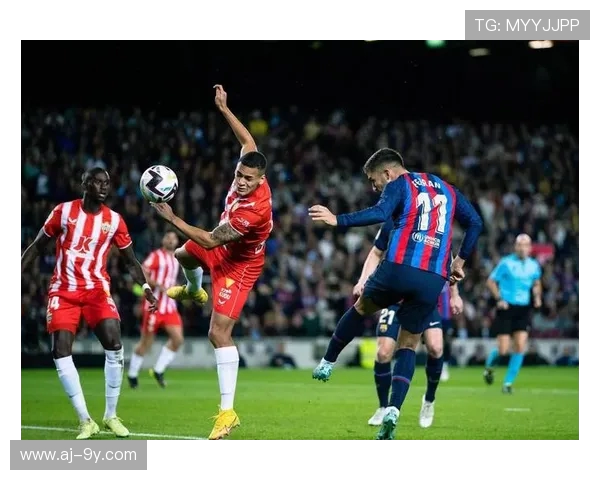 全面解析足球边路进攻的战术思路与实战技巧提升球队进攻效率